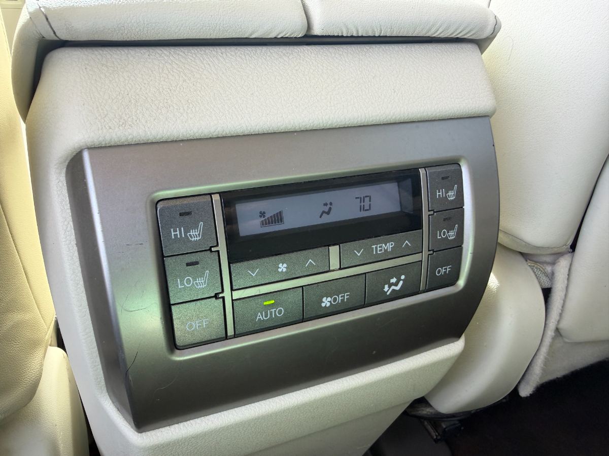 2012 Lexus GX 460 photo 29