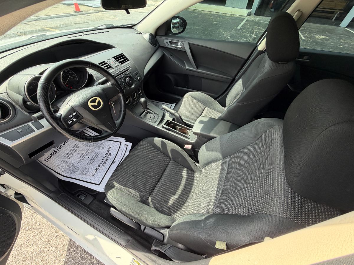 2012 Mazda MAZDA3 photo 14