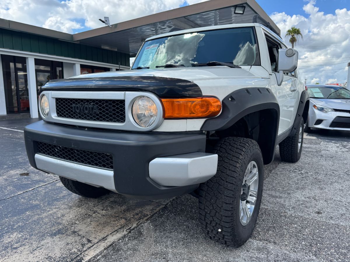 2012 Toyota FJ Cruiser photo 3