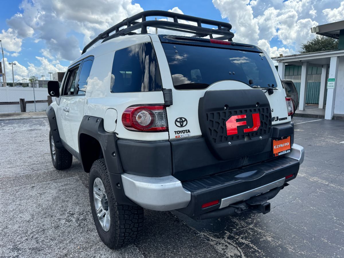 2012 Toyota FJ Cruiser photo 6