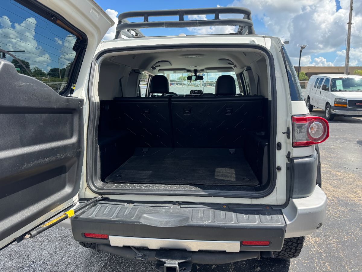 2012 Toyota FJ Cruiser photo 22