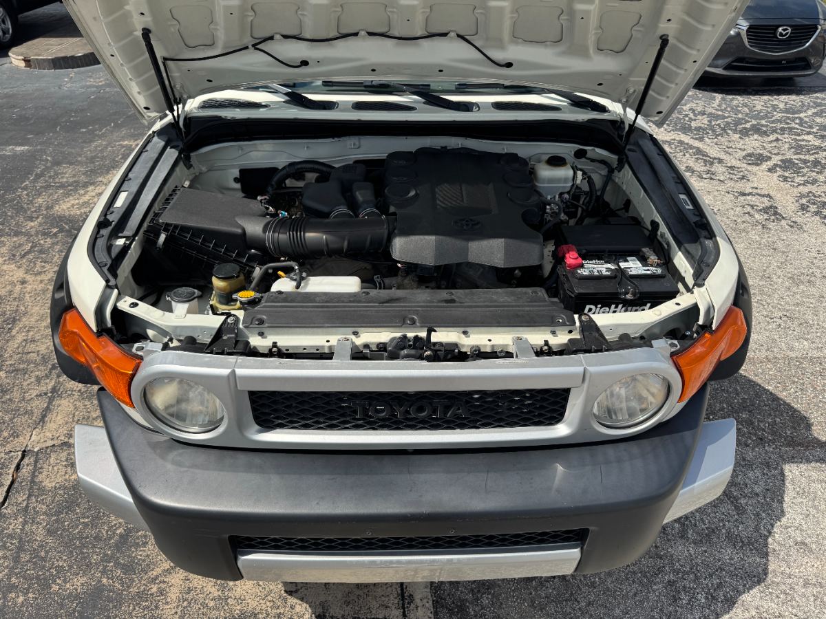 2012 Toyota FJ Cruiser photo 24