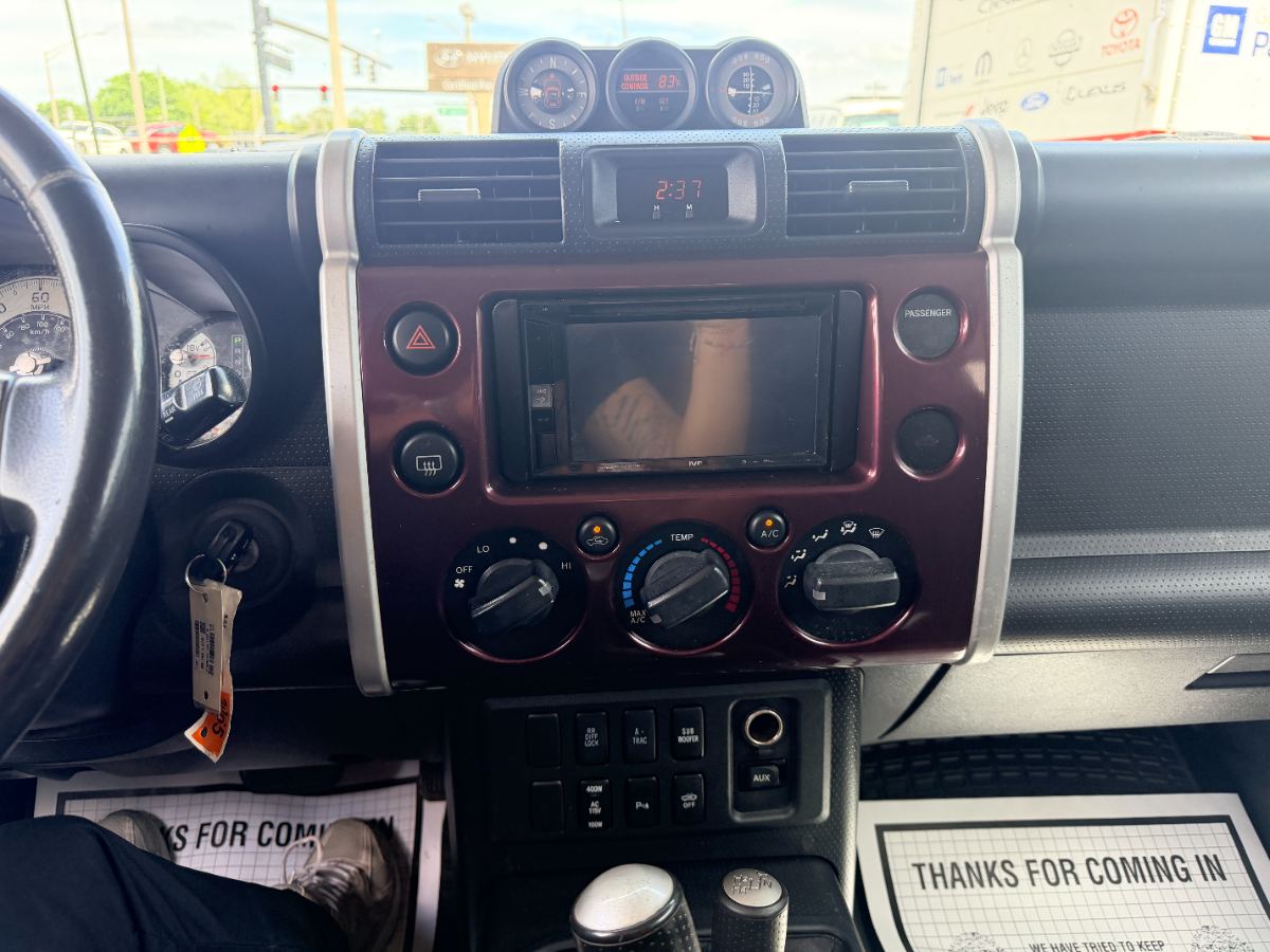 2007 Toyota FJ Cruiser photo 9