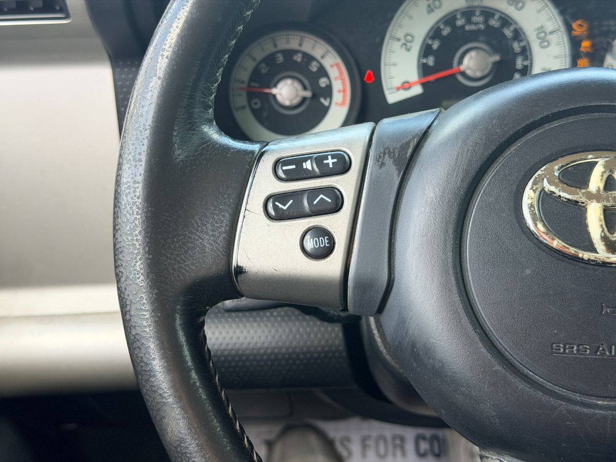 2007 Toyota FJ Cruiser photo 14