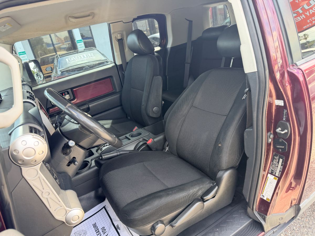 2007 Toyota FJ Cruiser photo 18
