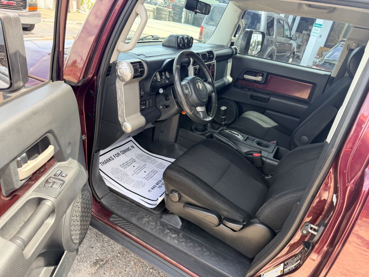 2007 Toyota FJ Cruiser photo 19