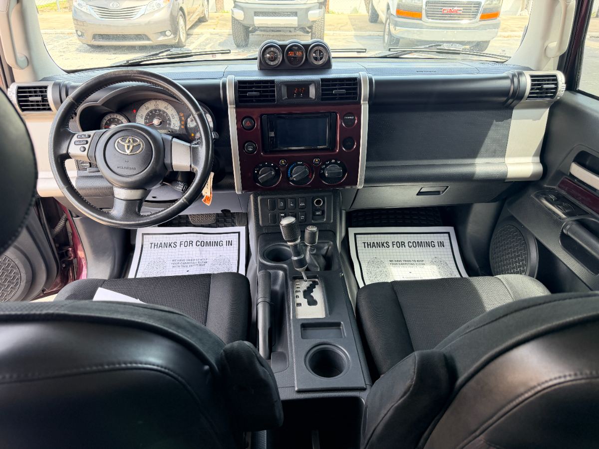 2007 Toyota FJ Cruiser photo 21