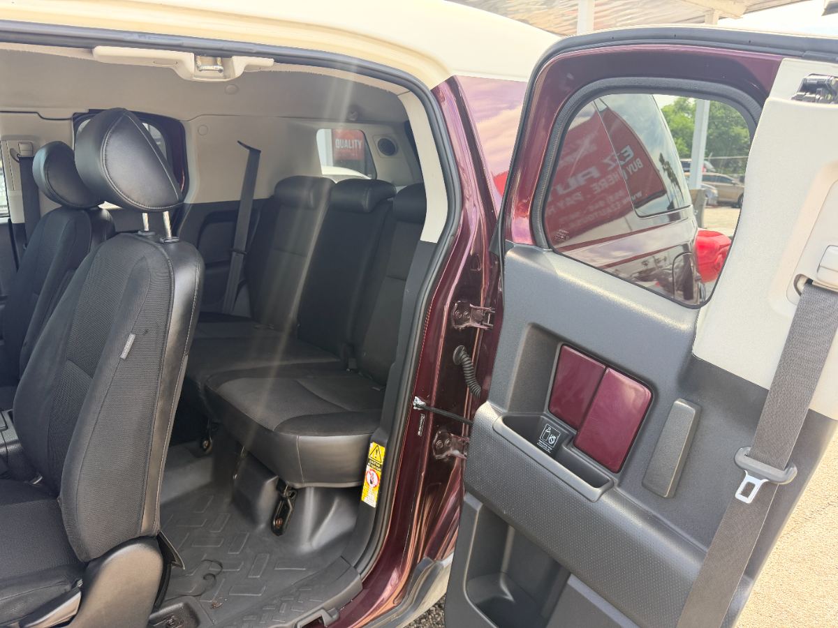 2007 Toyota FJ Cruiser photo 22