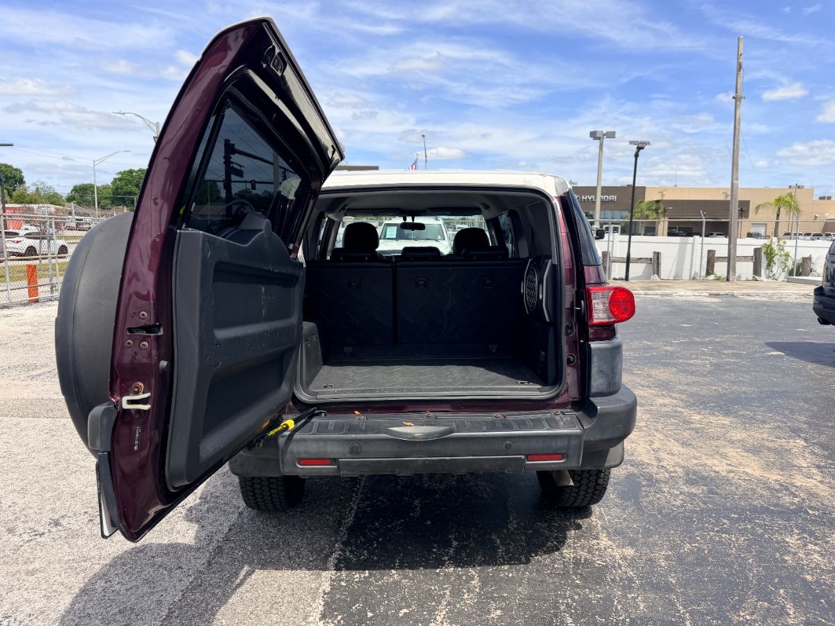 2007 Toyota FJ Cruiser photo 25