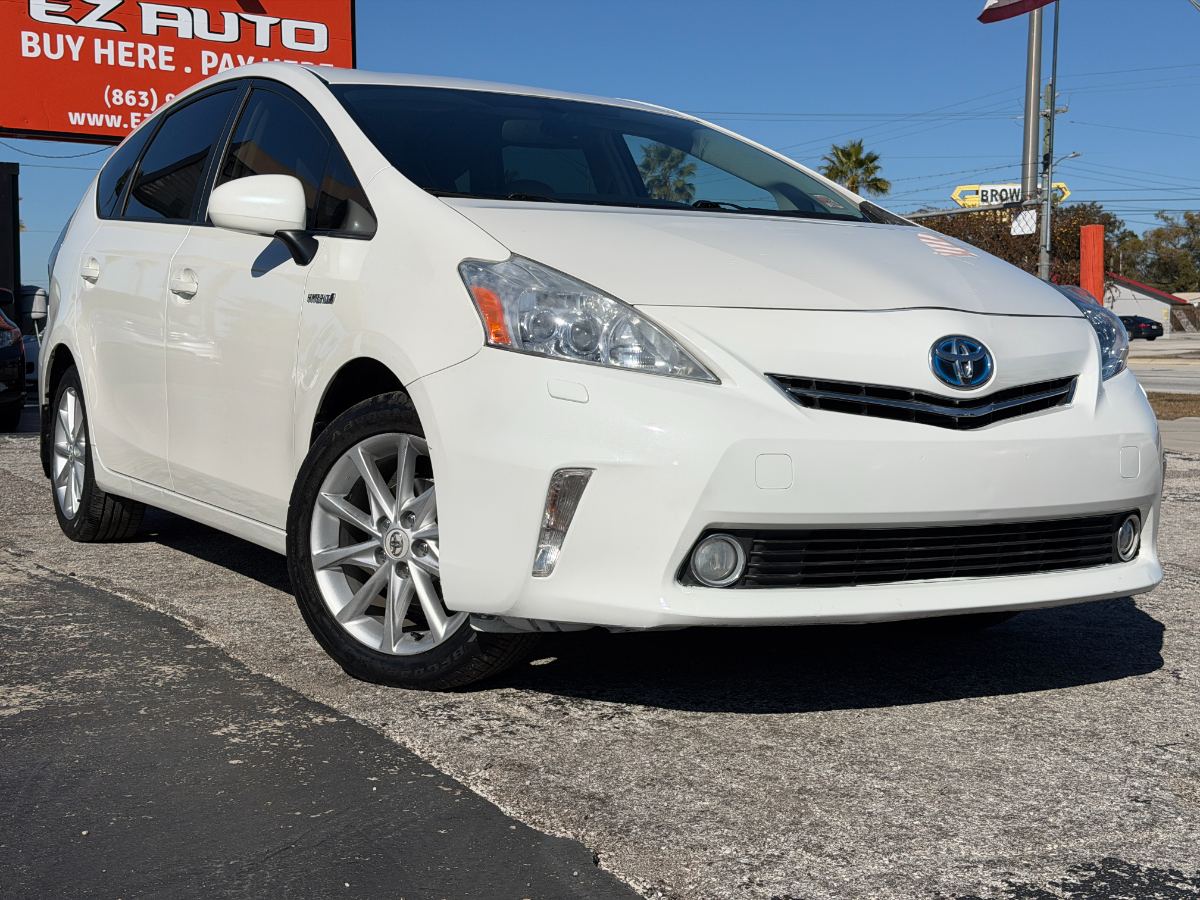 2013 Toyota Prius v