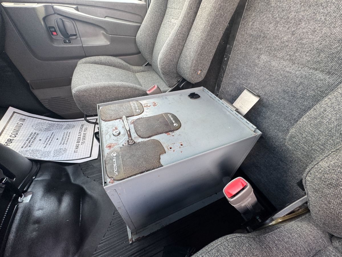 2008 GMC Savana photo 17