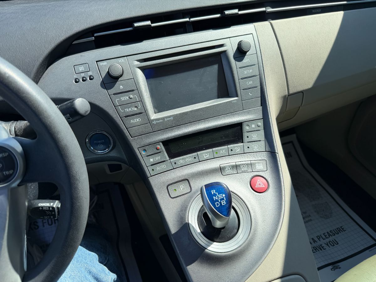 2014 Toyota Prius photo 4