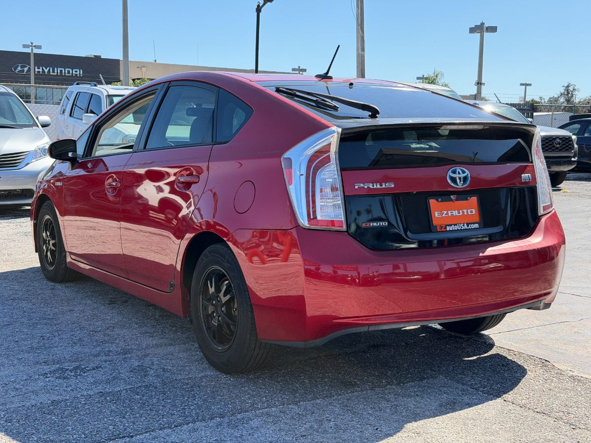 2014 Toyota Prius photo 7