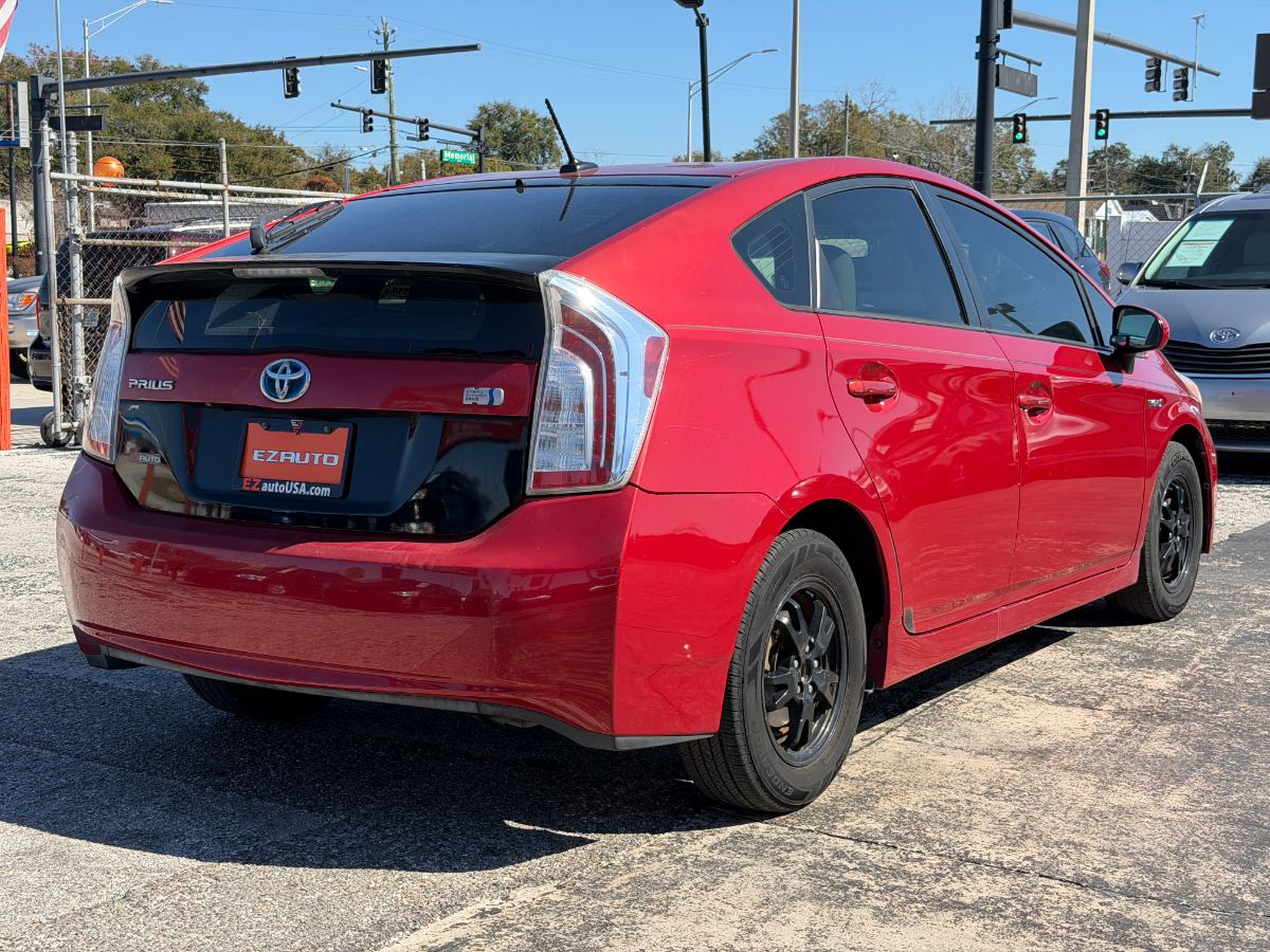2014 Toyota Prius photo 9