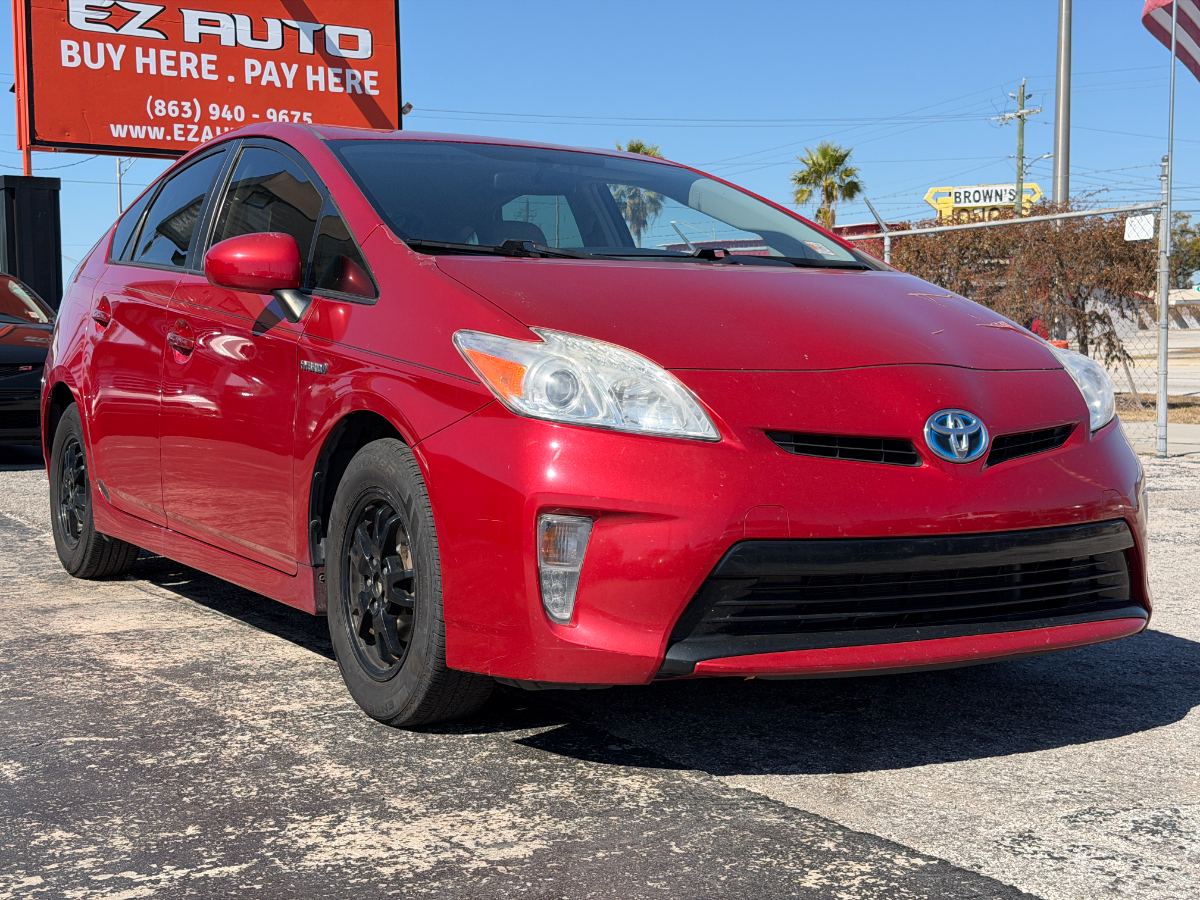 2014 Toyota Prius photo 11