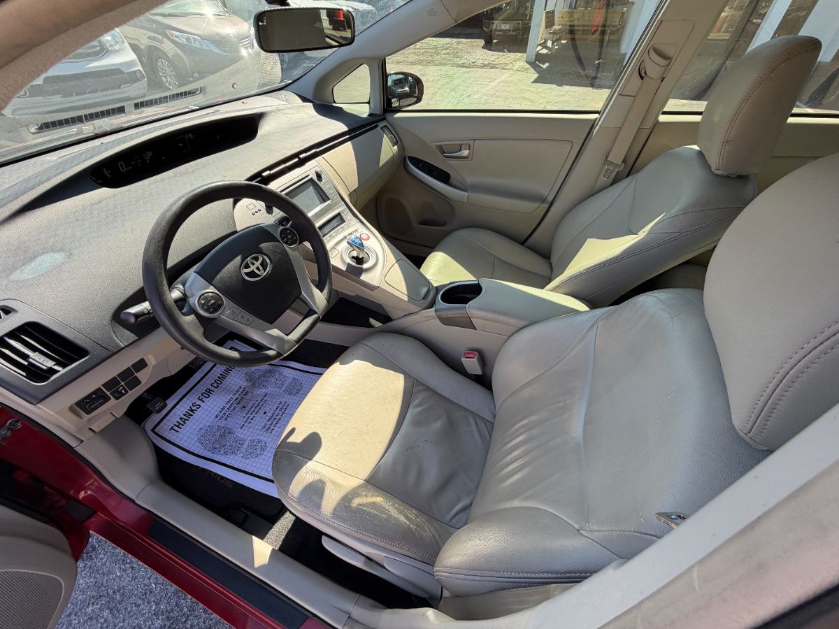 2014 Toyota Prius photo 15