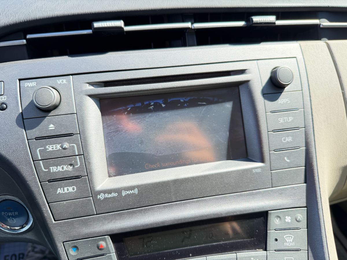 2014 Toyota Prius photo 21