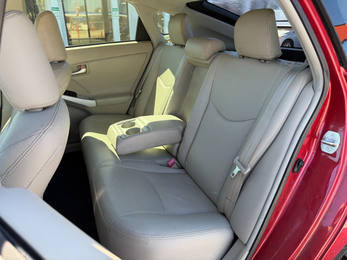 2014 Toyota Prius photo 22