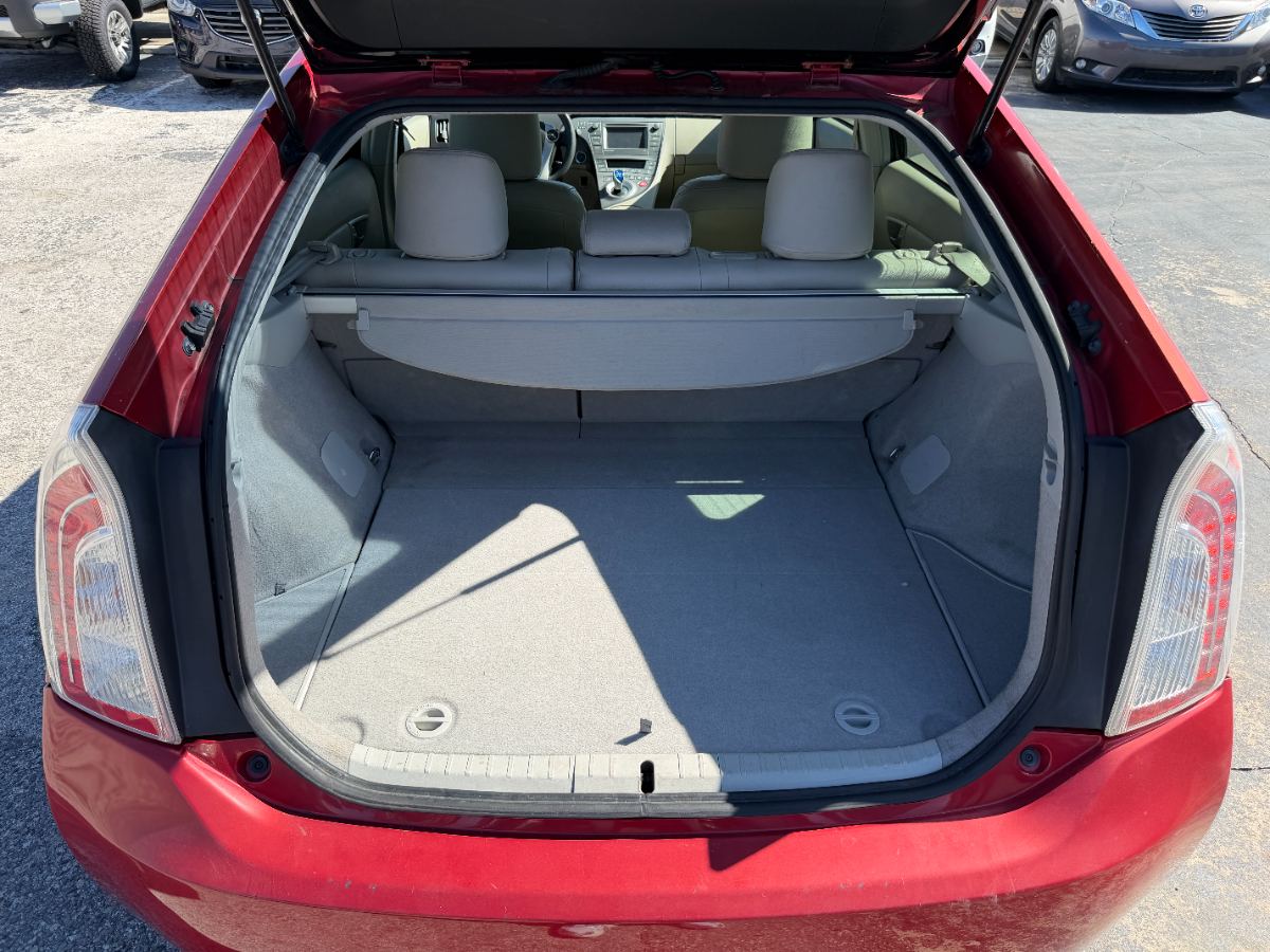 2014 Toyota Prius photo 25
