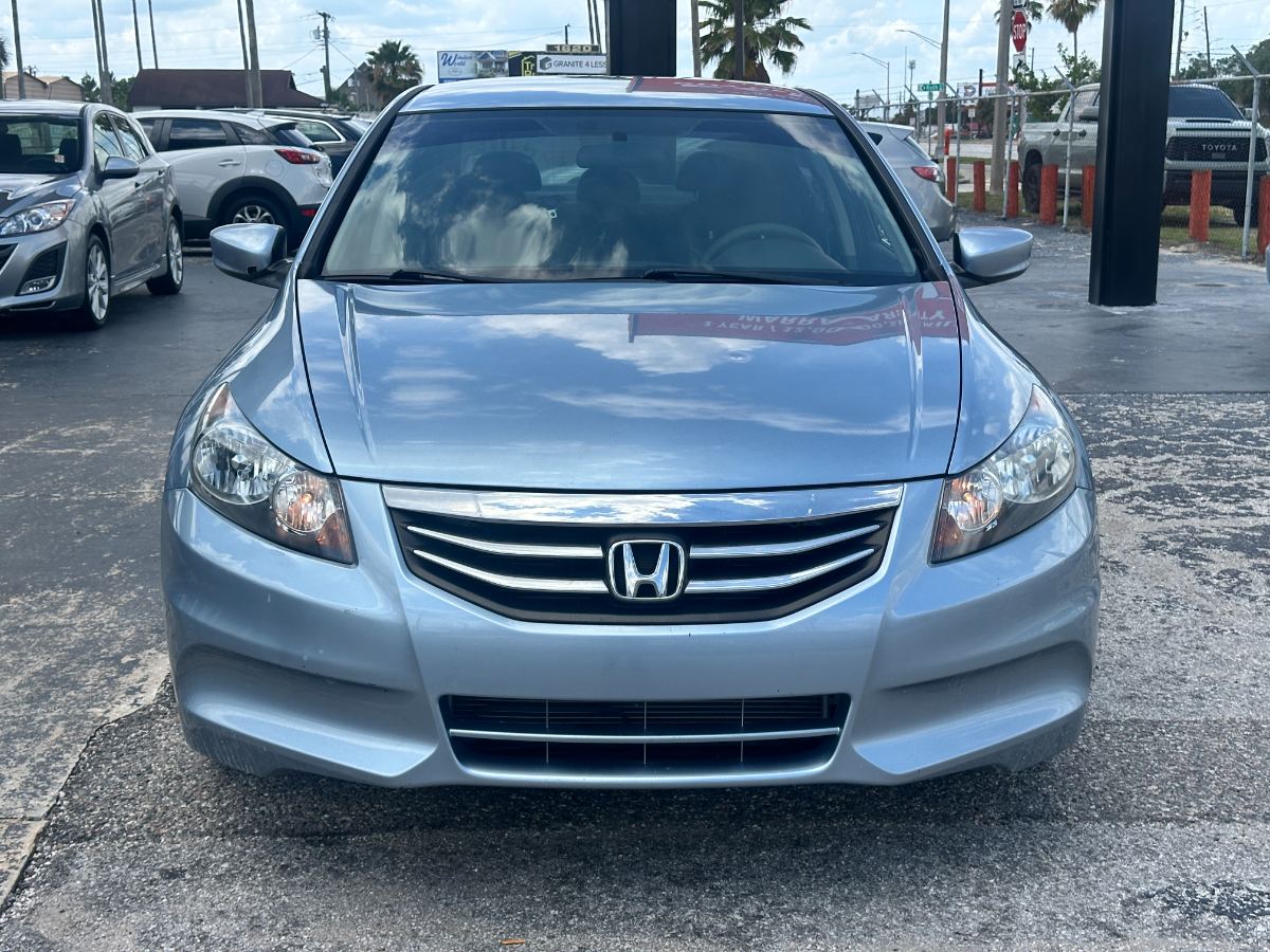 2012 Honda Accord photo 2
