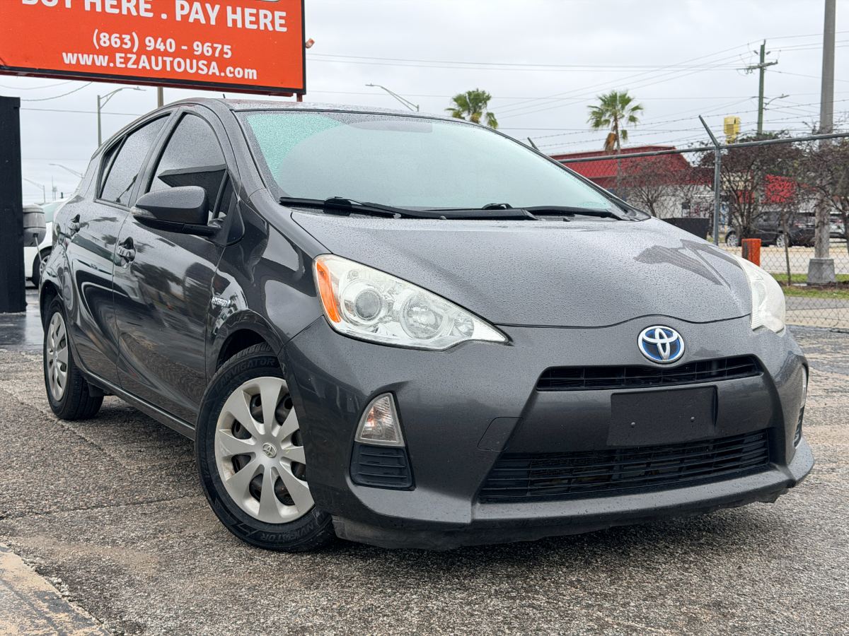 2014 Toyota Prius c
