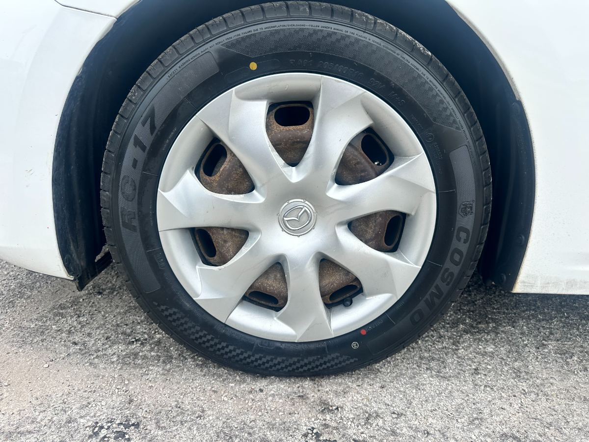 2015 Mazda Mazda3 photo 10