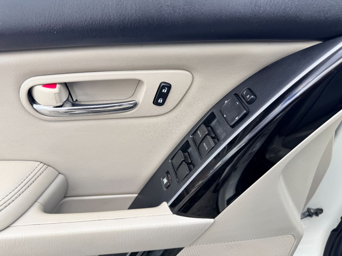 2011 Mazda CX-9 photo 16