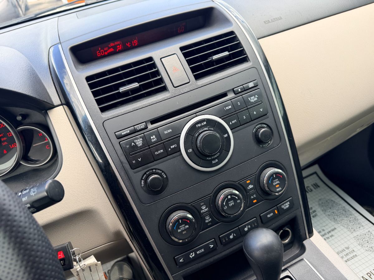 2011 Mazda CX-9 photo 22