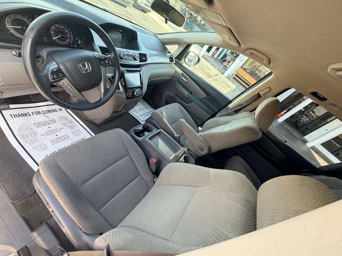 2016 Honda Odyssey photo 14