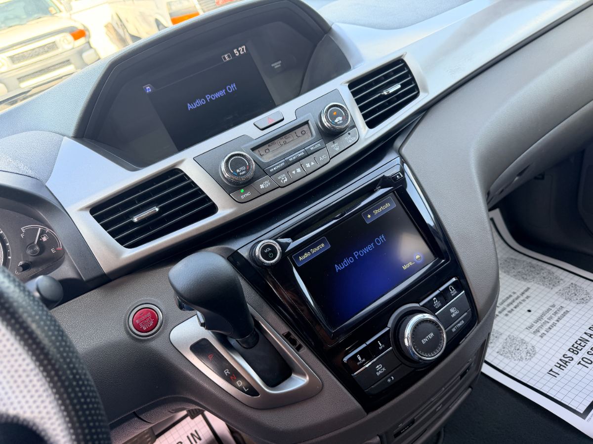 2016 Honda Odyssey photo 20