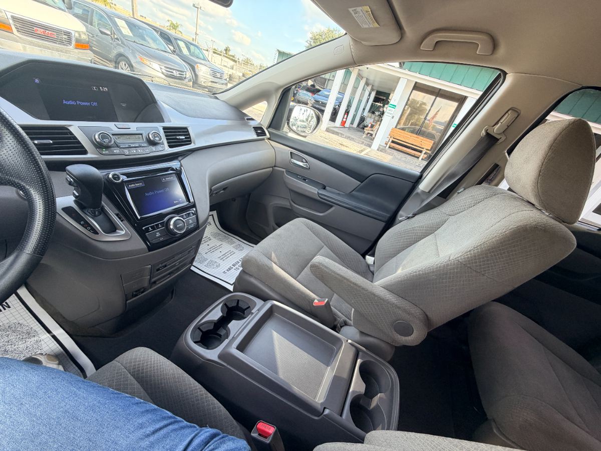 2016 Honda Odyssey photo 22