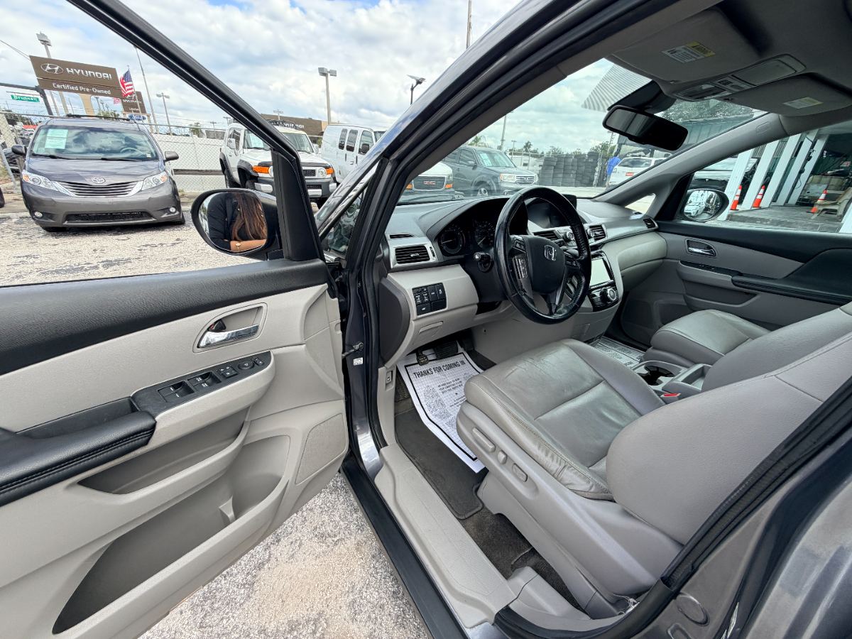 2014 Honda Odyssey photo 11