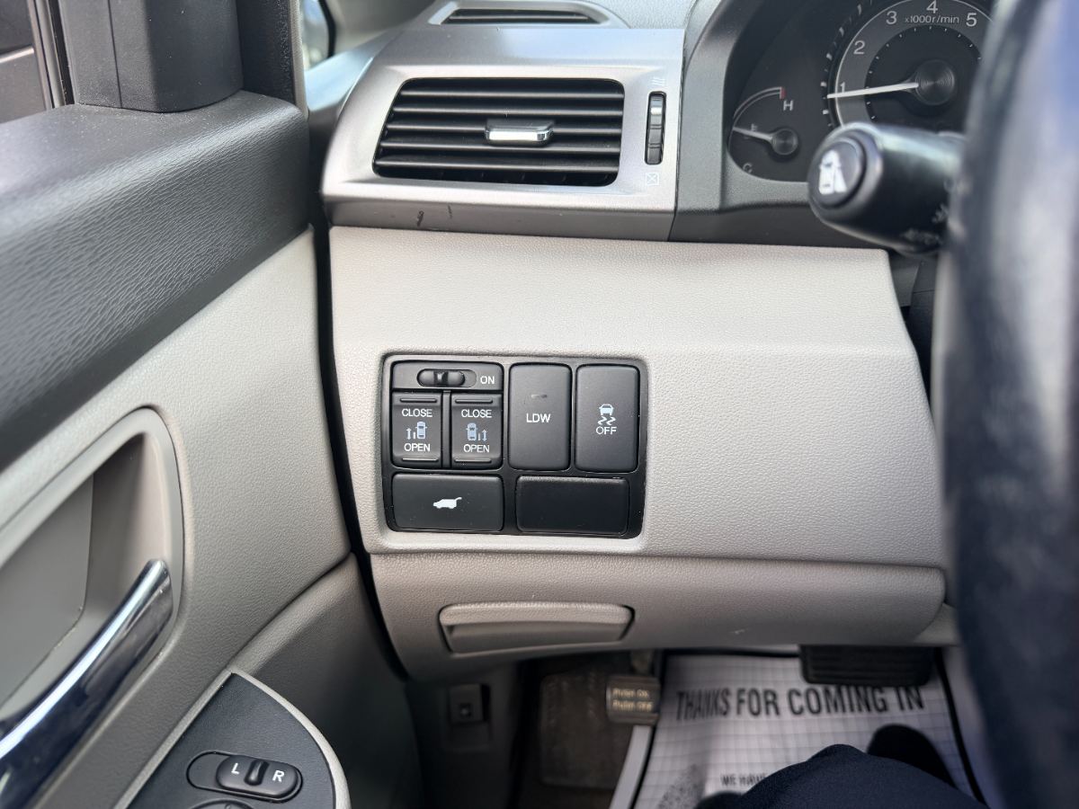 2014 Honda Odyssey photo 20