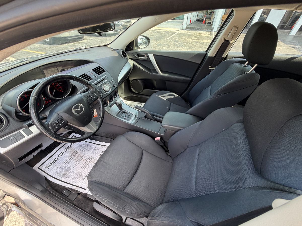 2011 Mazda MAZDA3 photo 15