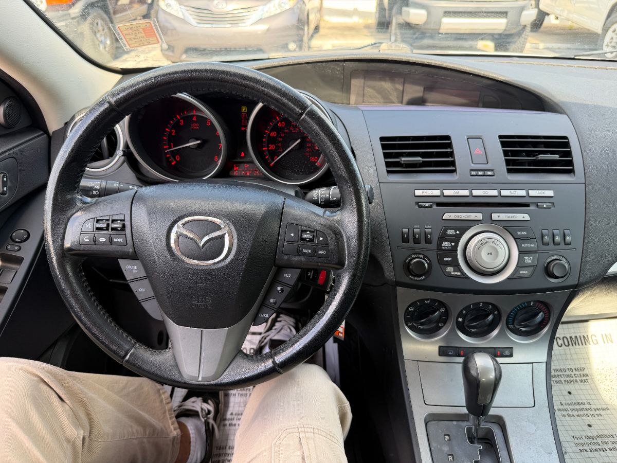 2011 Mazda MAZDA3 photo 16