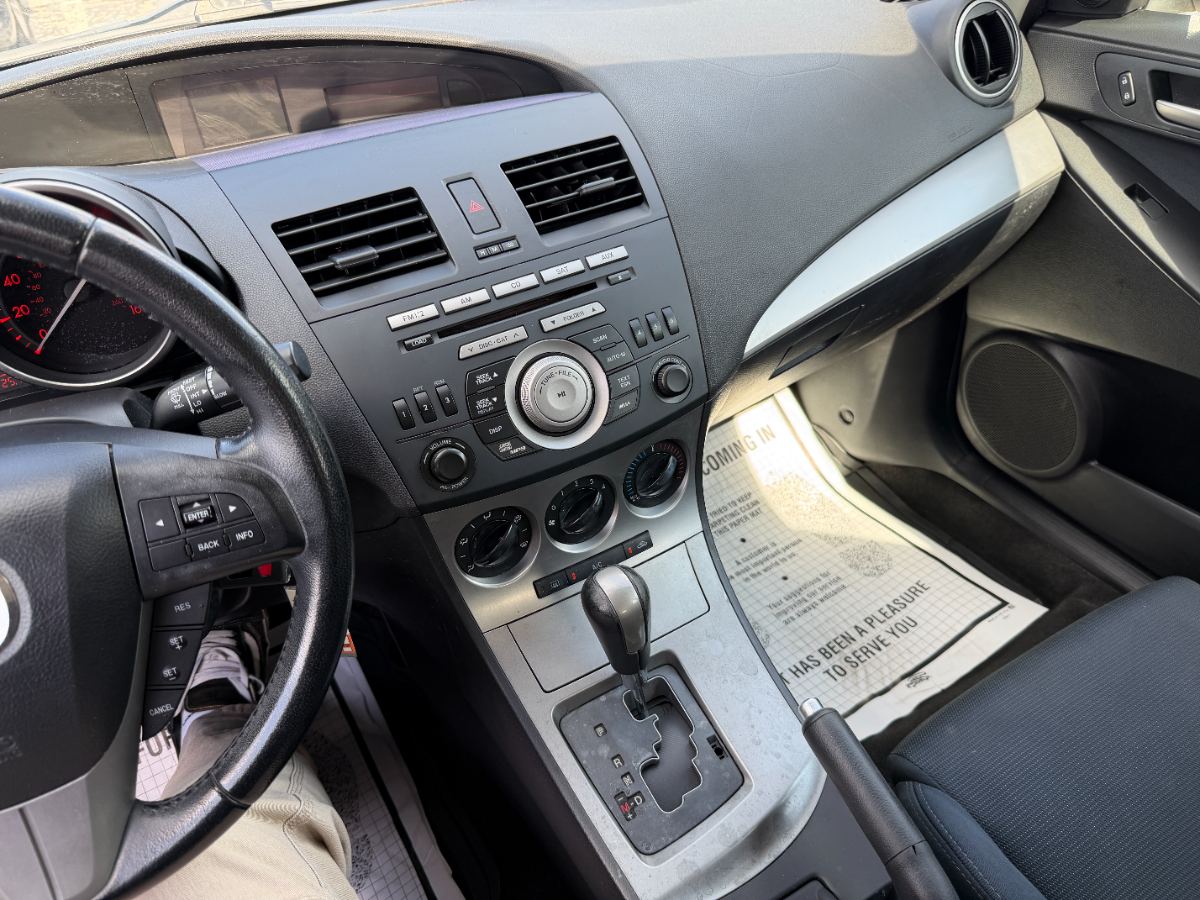 2011 Mazda MAZDA3 photo 20
