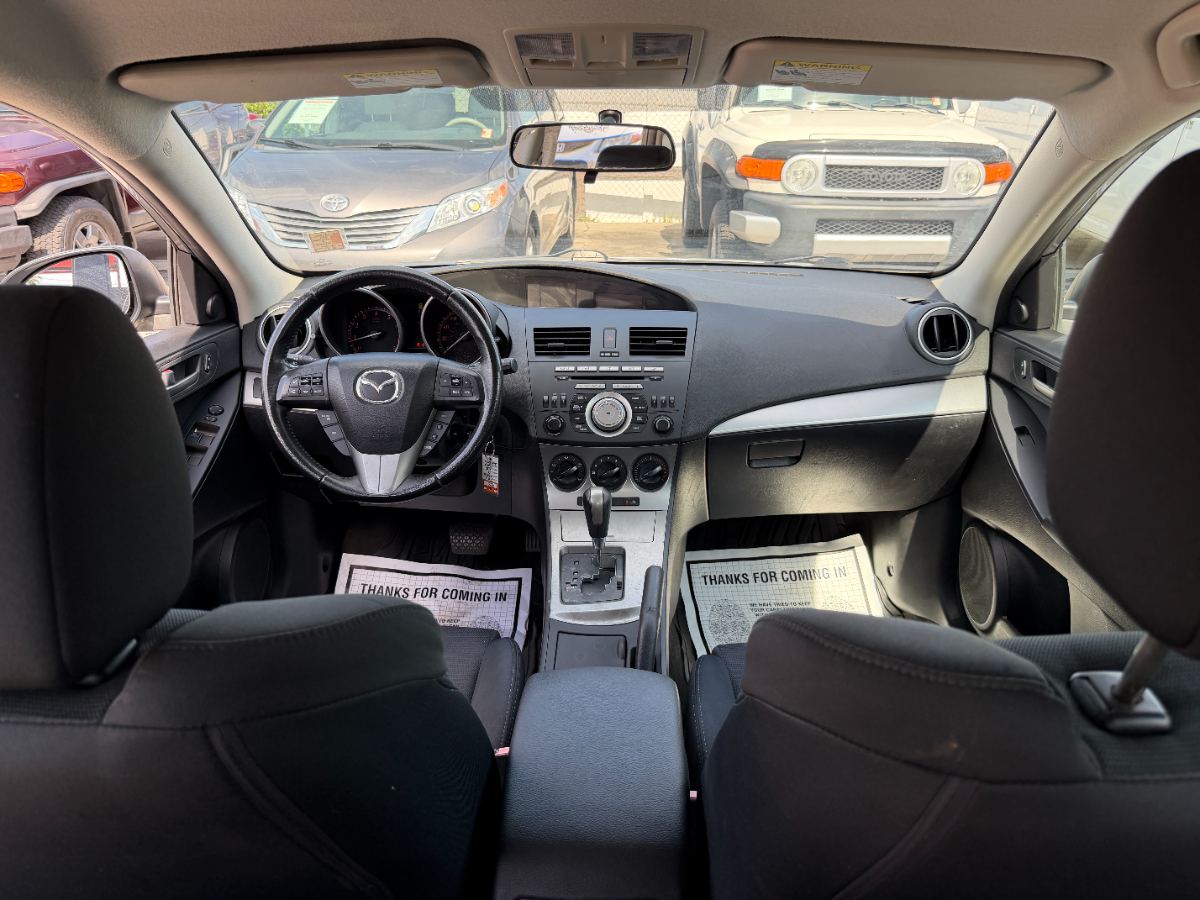 2011 Mazda MAZDA3 photo 23