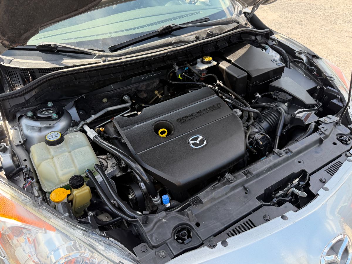 2011 Mazda MAZDA3 photo 27