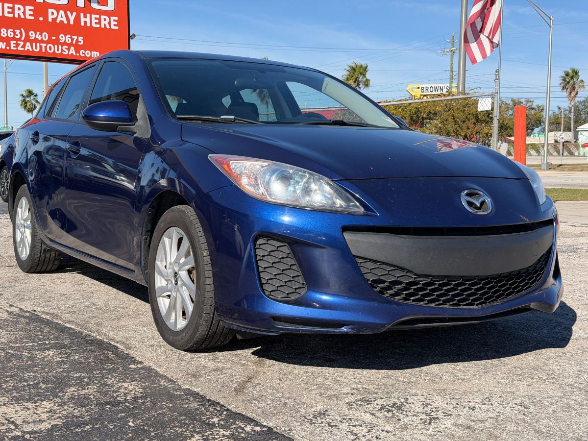 2013 Mazda Mazda3 Hatchback photo 9
