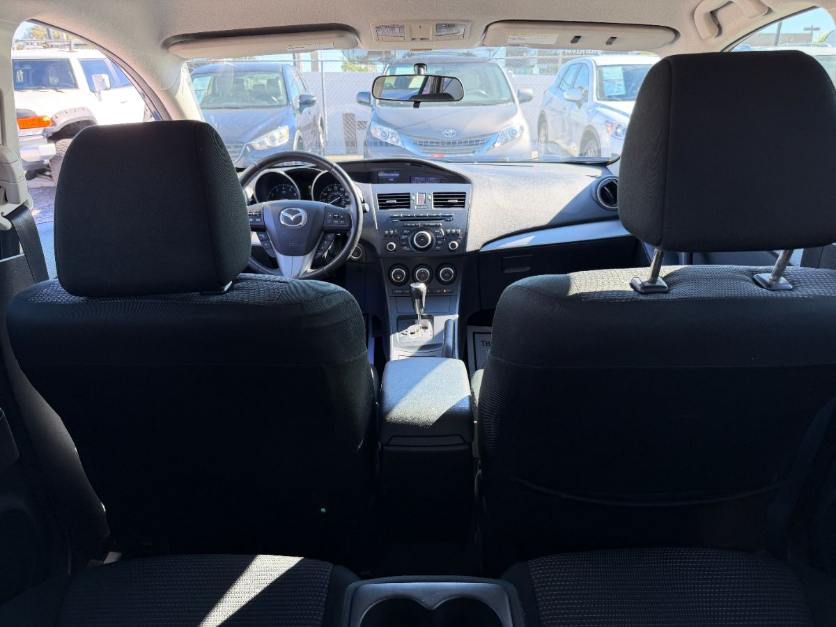 2013 Mazda Mazda3 Hatchback photo 24