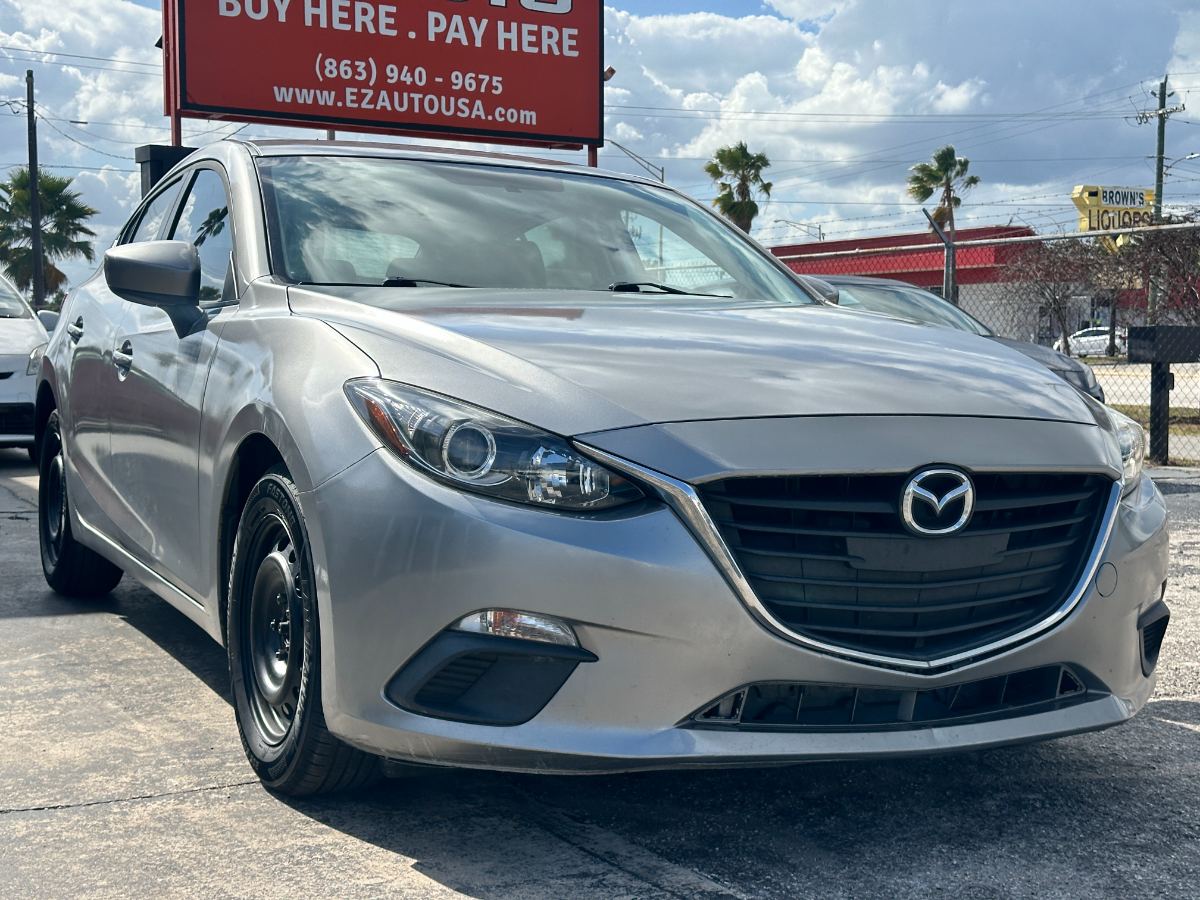 2014 Mazda Mazda3 Hatchback photo 9
