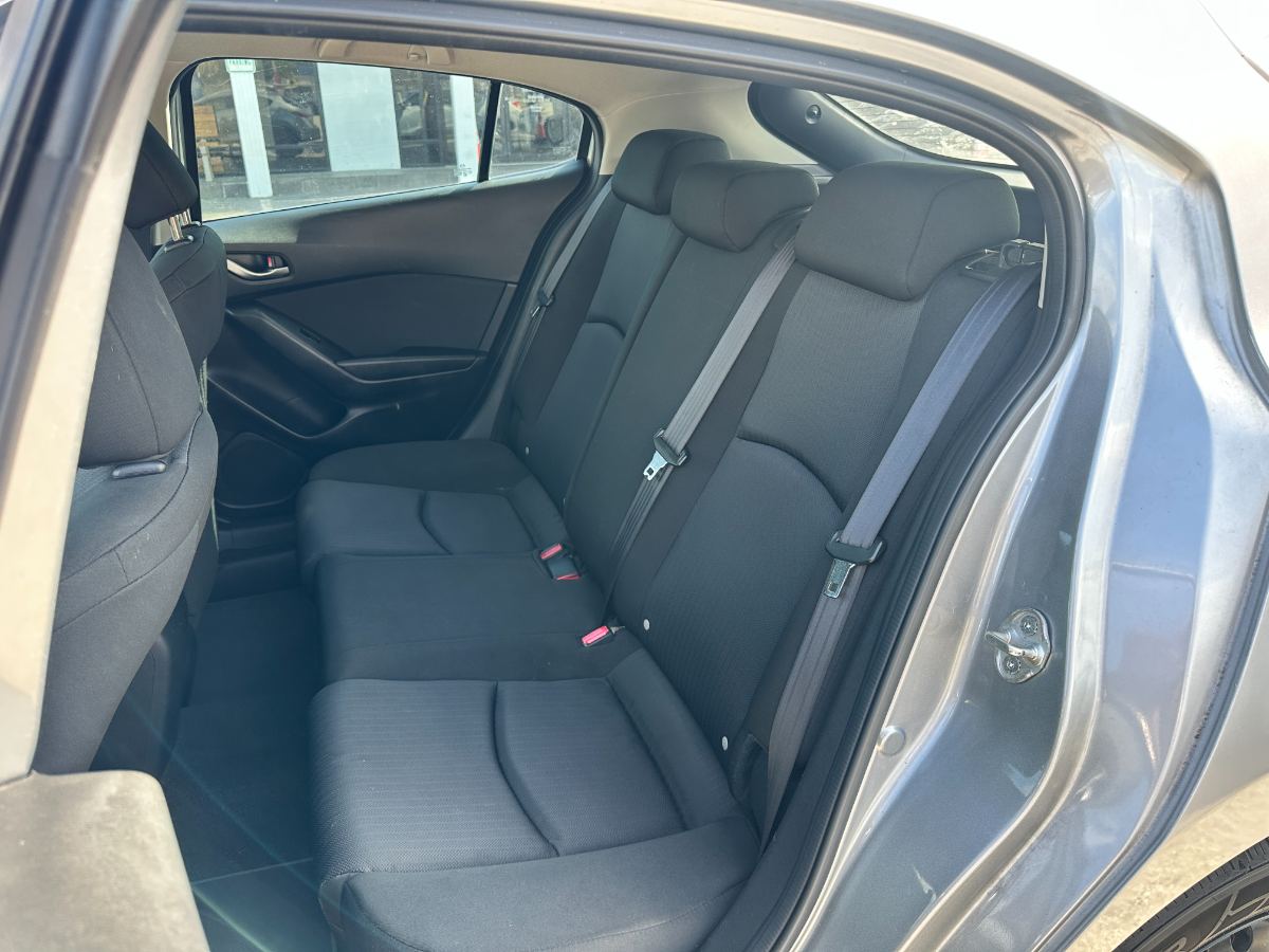 2014 Mazda Mazda3 Hatchback photo 22
