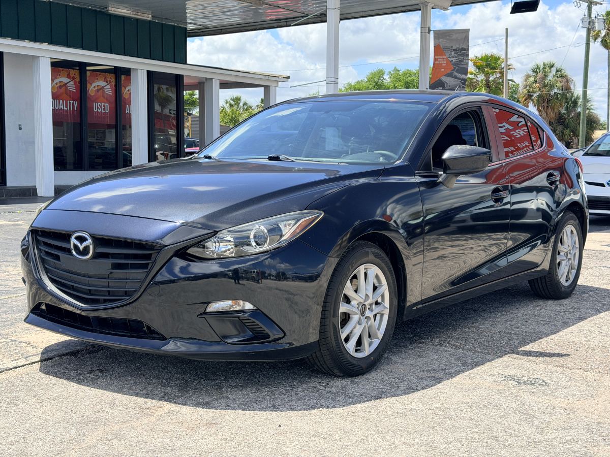 2014 Mazda Mazda3 Hatchback photo 3