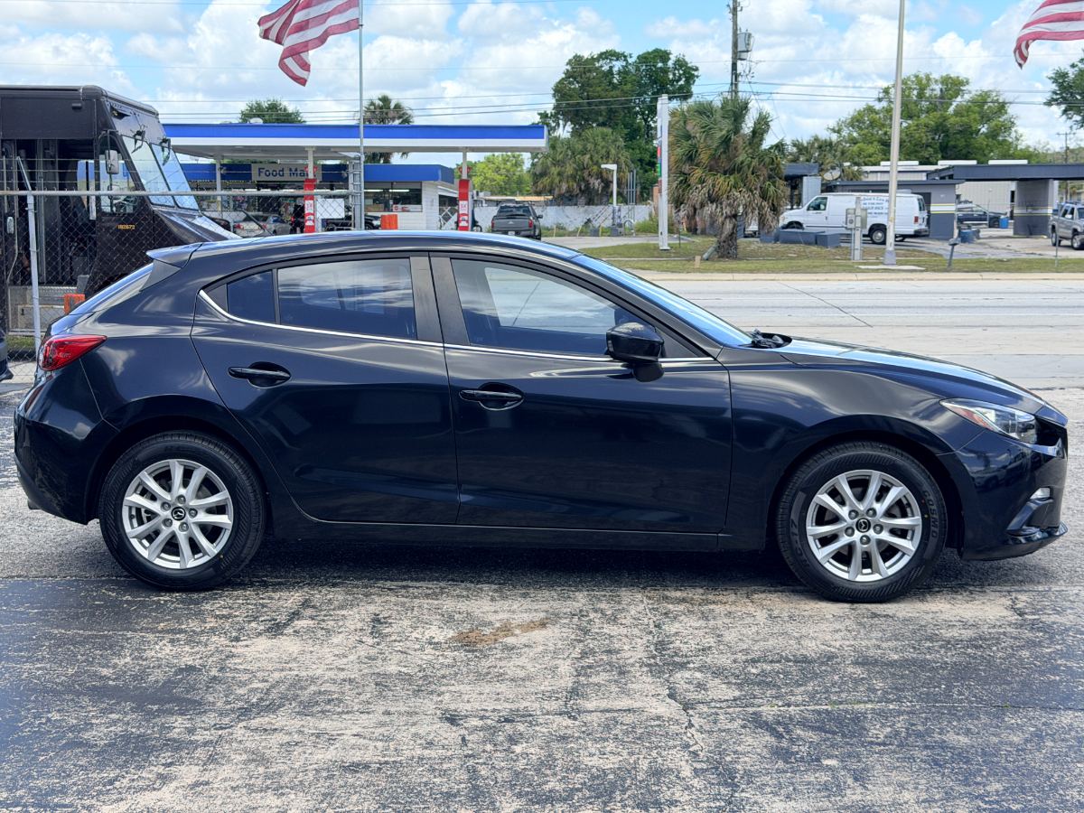 2014 Mazda Mazda3 Hatchback photo 8