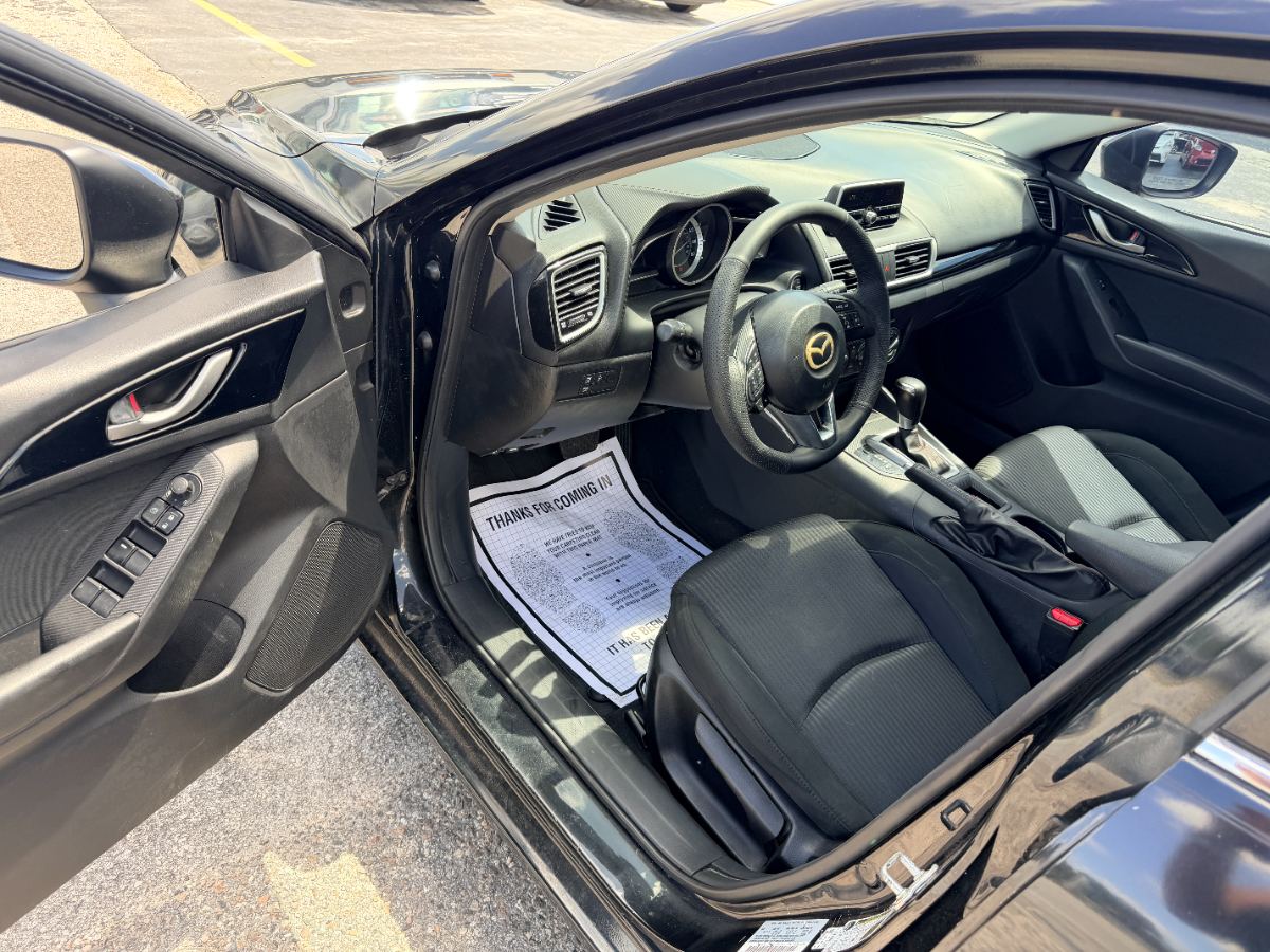 2014 Mazda Mazda3 Hatchback photo 12