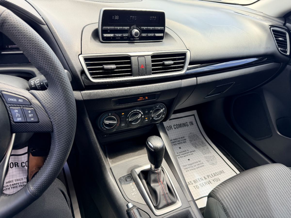 2014 Mazda Mazda3 Hatchback photo 21