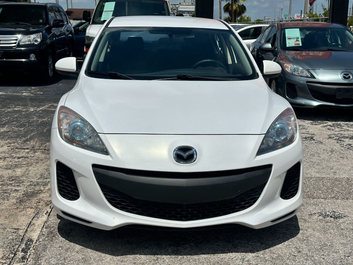 2013 Mazda Mazda3 photo 2