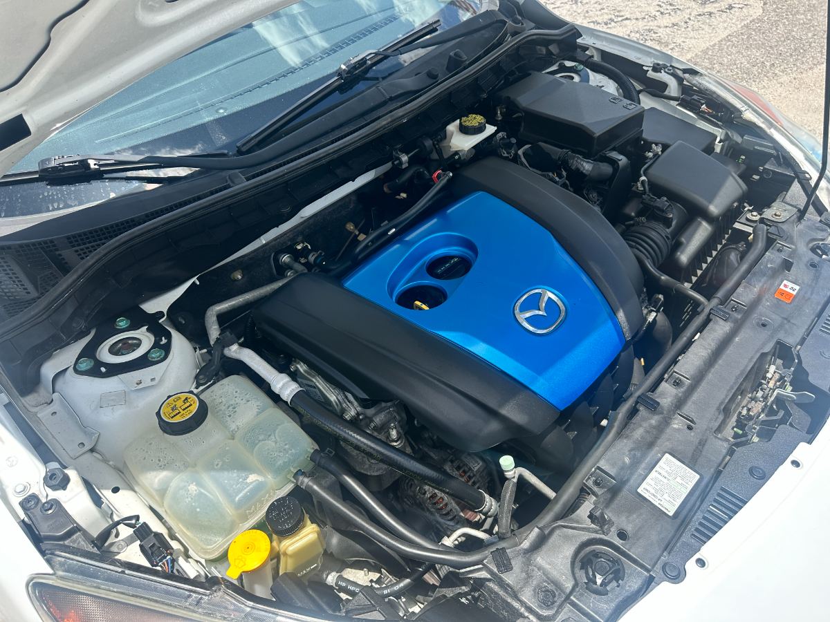 2013 Mazda Mazda3 photo 29