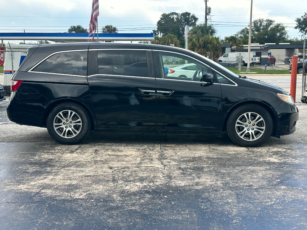 2013 Honda Odyssey photo 8