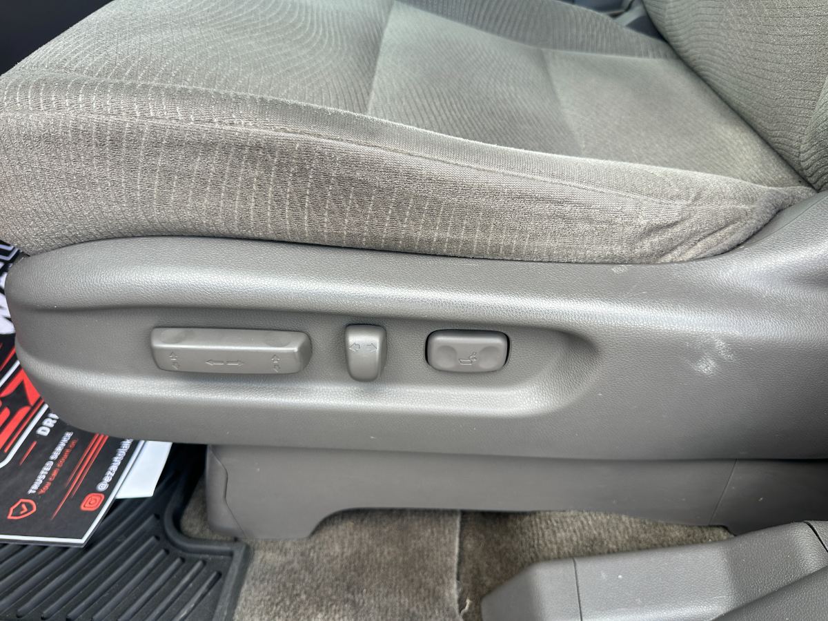 2013 Honda Odyssey photo 15